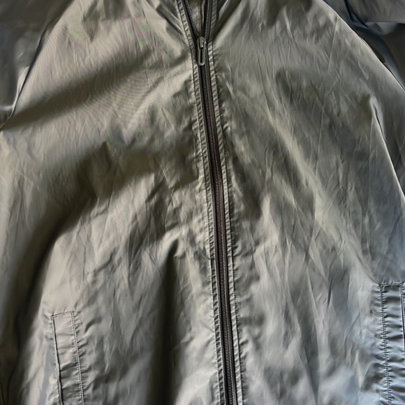 Under Armour grey windbreaker - Picture 2 of 6